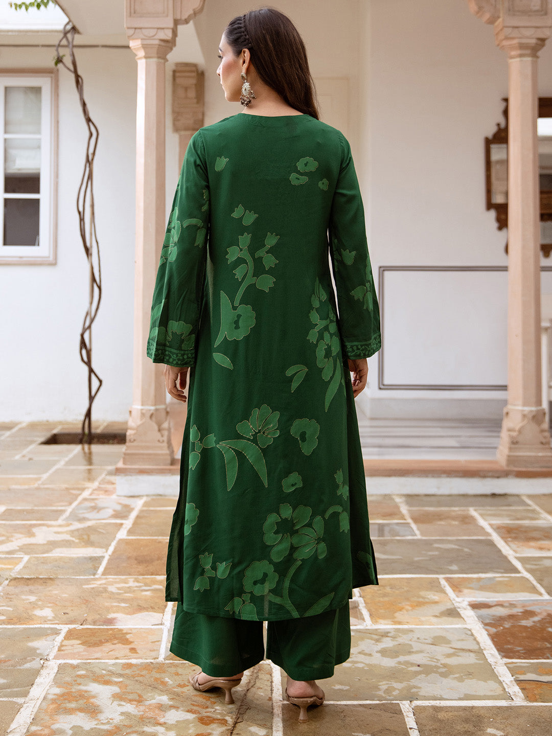 Comfy Green Rayon Bold Printed A-Line Kurta Set With Palazzo Bottom