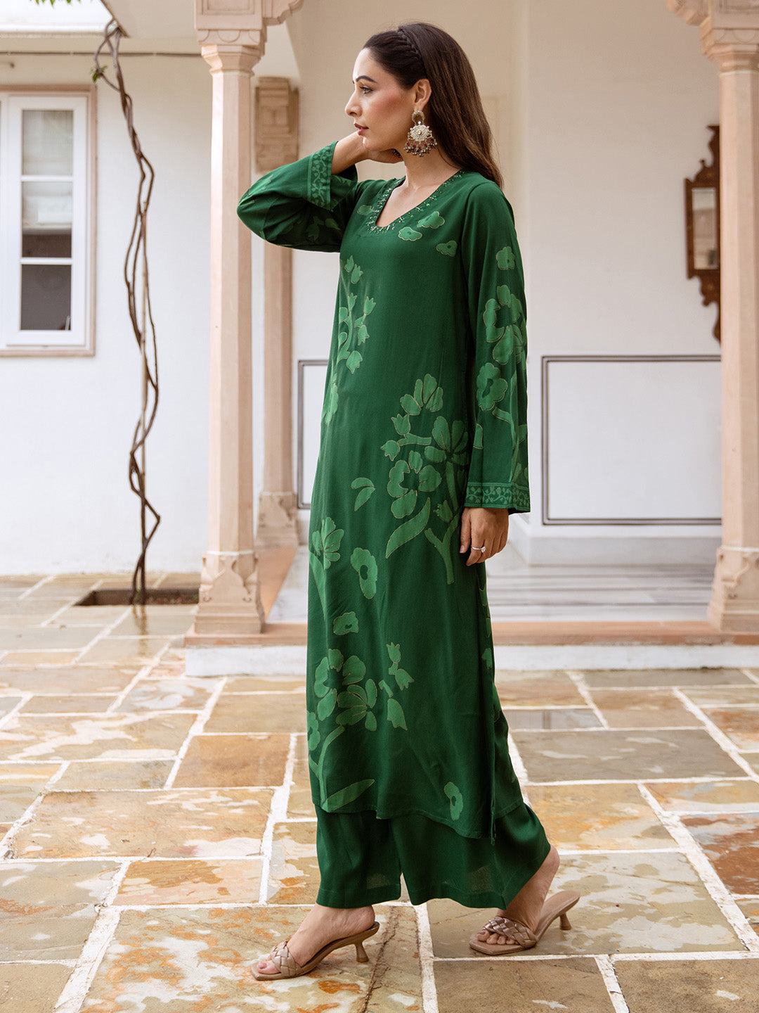 Comfy Green Rayon Bold Printed A-Line Kurta Set With Palazzo Bottom