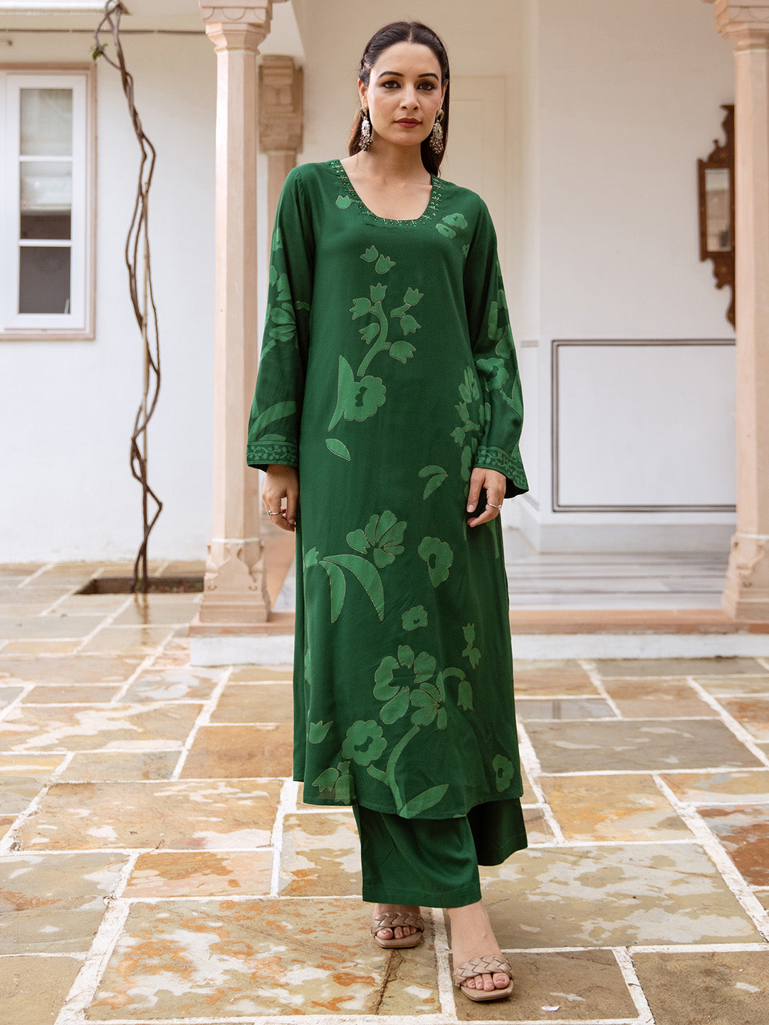 Comfy Green Rayon Bold Printed A-Line Kurta Set With Palazzo Bottom