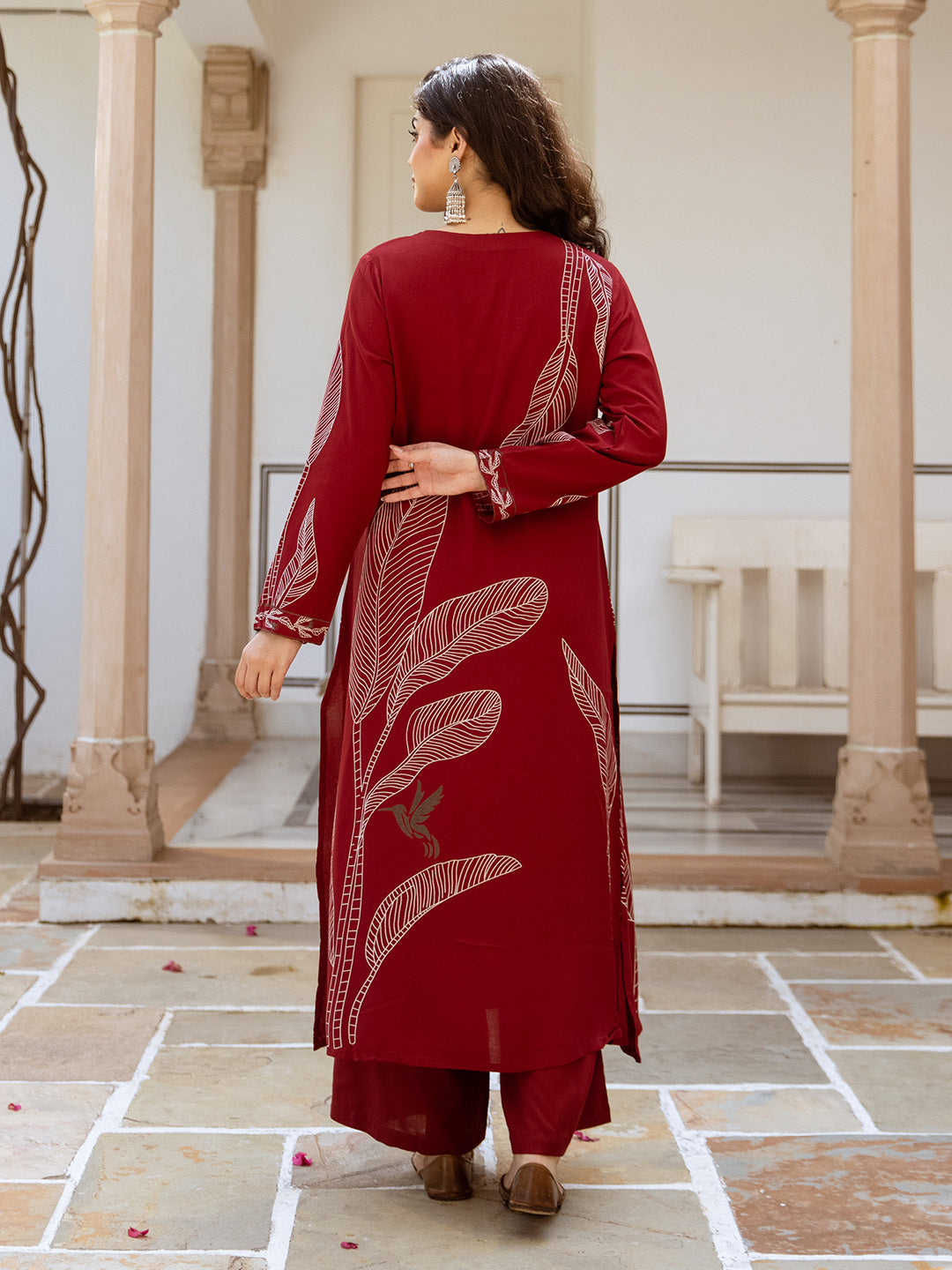 Ishin Women Red Rayon 2Pcs Kurta Set