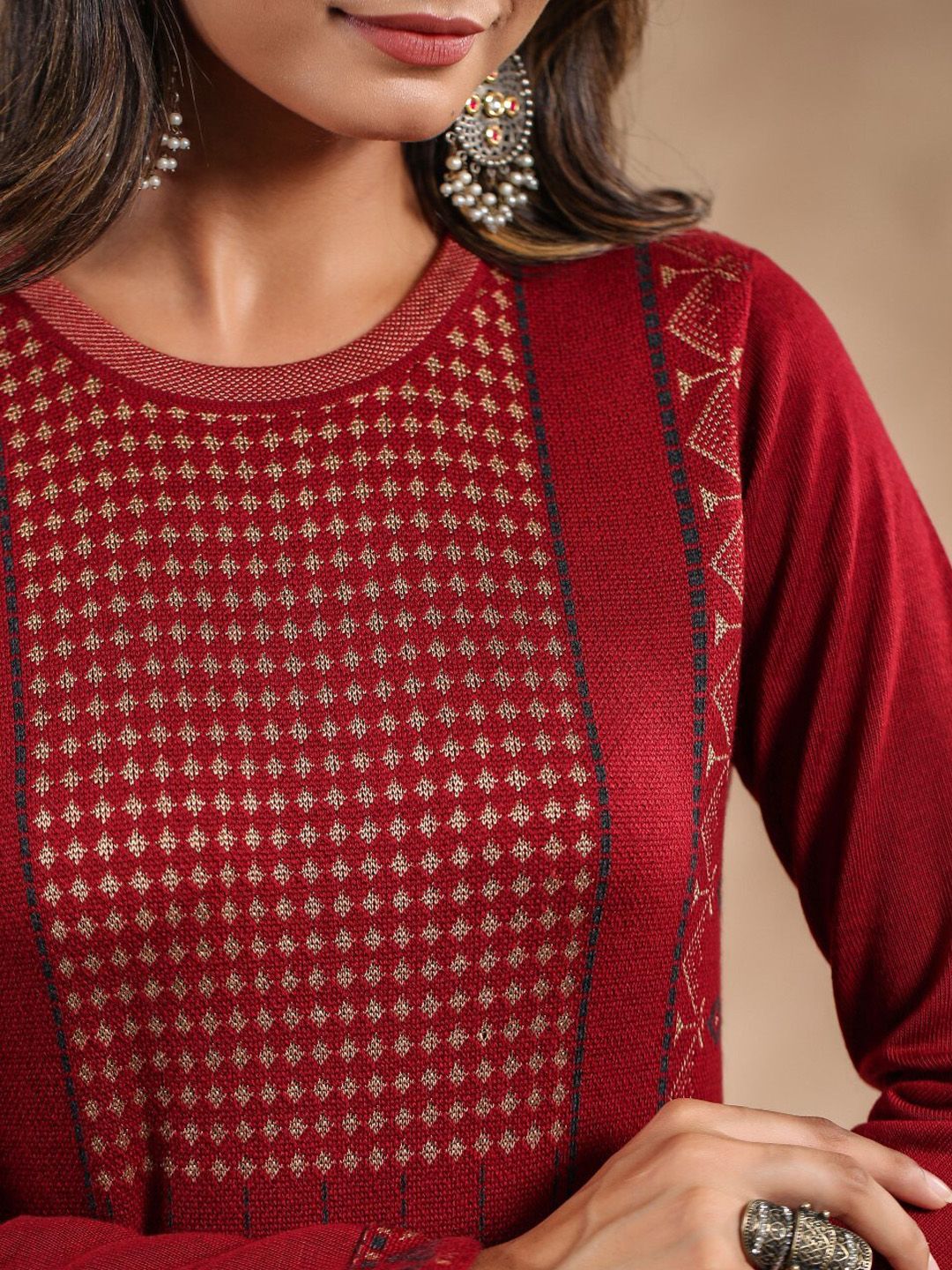 Warm Maroon Acrylic Geometric Motif Printed Kurta Set with Jacquard Knitted Design and Straight Bottom