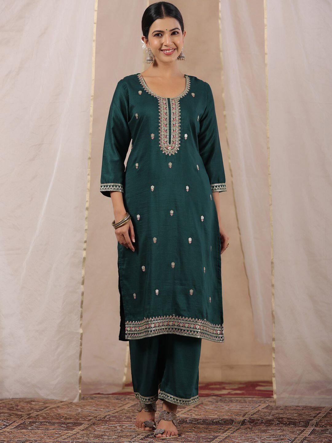 Rich Green Silk Blend Zari Embroidered Kurta Set with Straight Bottom