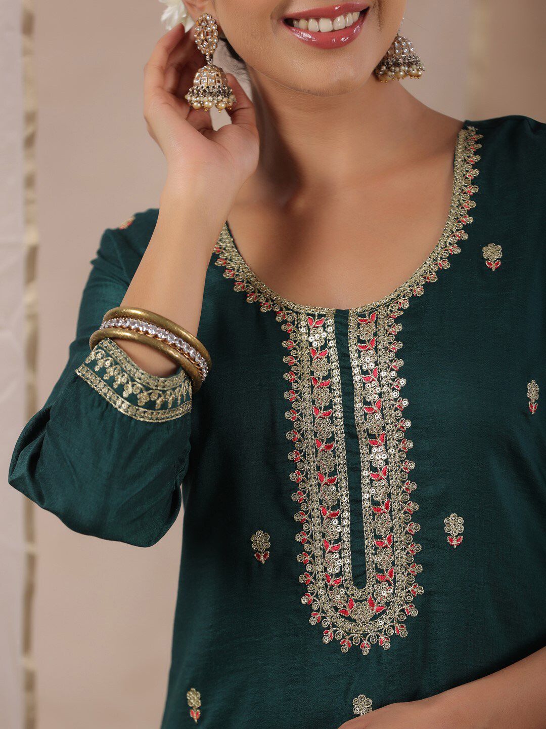 Rich Green Silk Blend Zari Embroidered Kurta Set with Straight Bottom