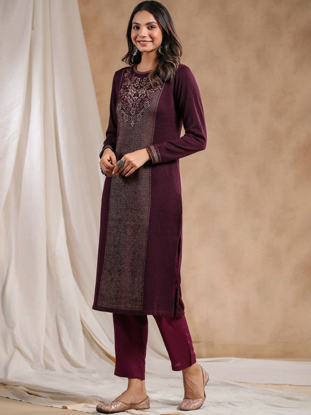 Warm Mauve Acrylic Floral Motif Printed Kurta Set with Jacquard Knitted Design