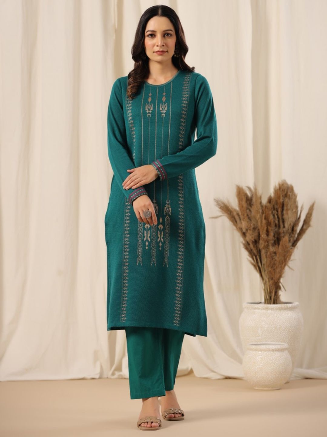 Warm Green Acrylic Geometric Motif Printed Kurta Set with Jacquard Knitted Design and Straight Bottom