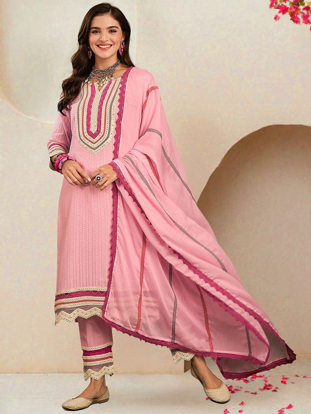 Ishin Women Pink Cotton 3Pcs Kurta Set