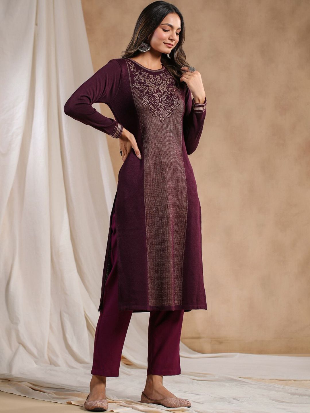 Warm Mauve Acrylic Floral Motif Printed Kurta Set with Jacquard Knitted Design