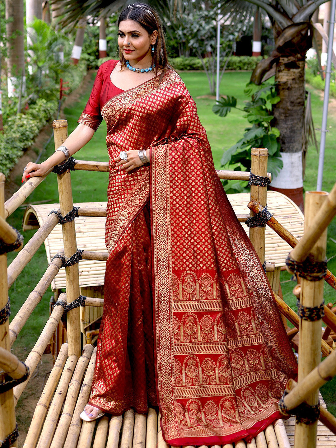 Karagiri Maroon Banarasi Silk Saree With Blouse Piece