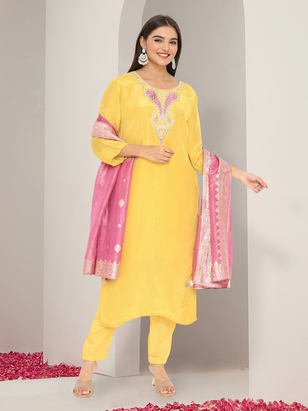 Ishin Women Yellow Tissue Silk 3Pcs Kurta Set