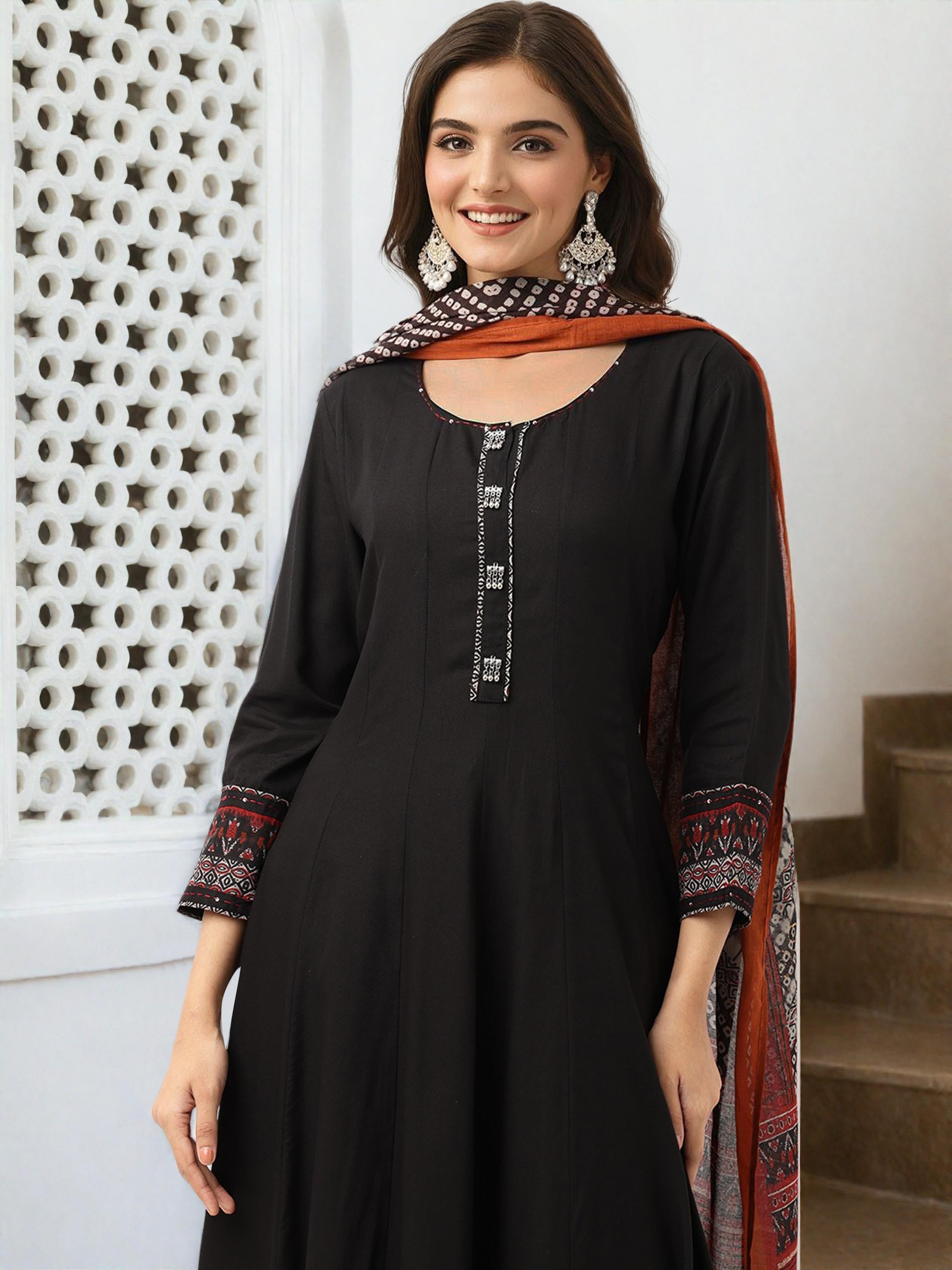 ISHIN WOMEN Black Rayon Kurta Sets 3pcs sets