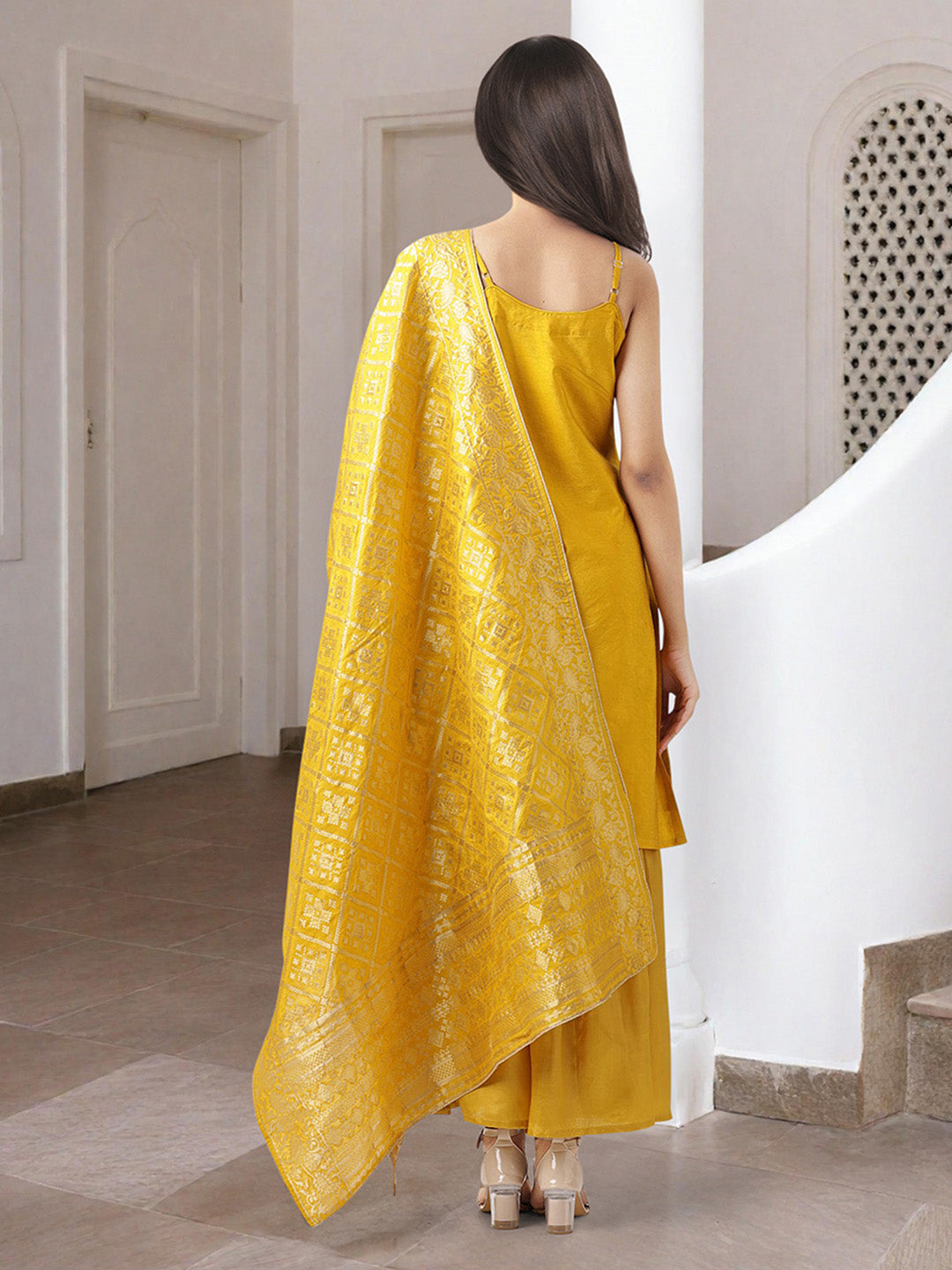 Women Yellow Kurta Set with Dupatta