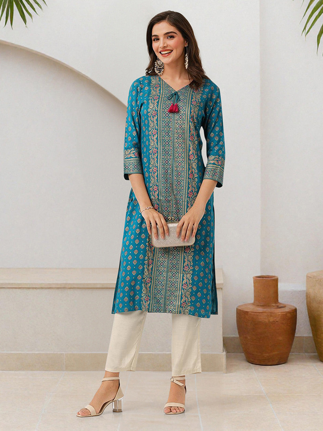 Ishin Women Teal Rayon Kurta