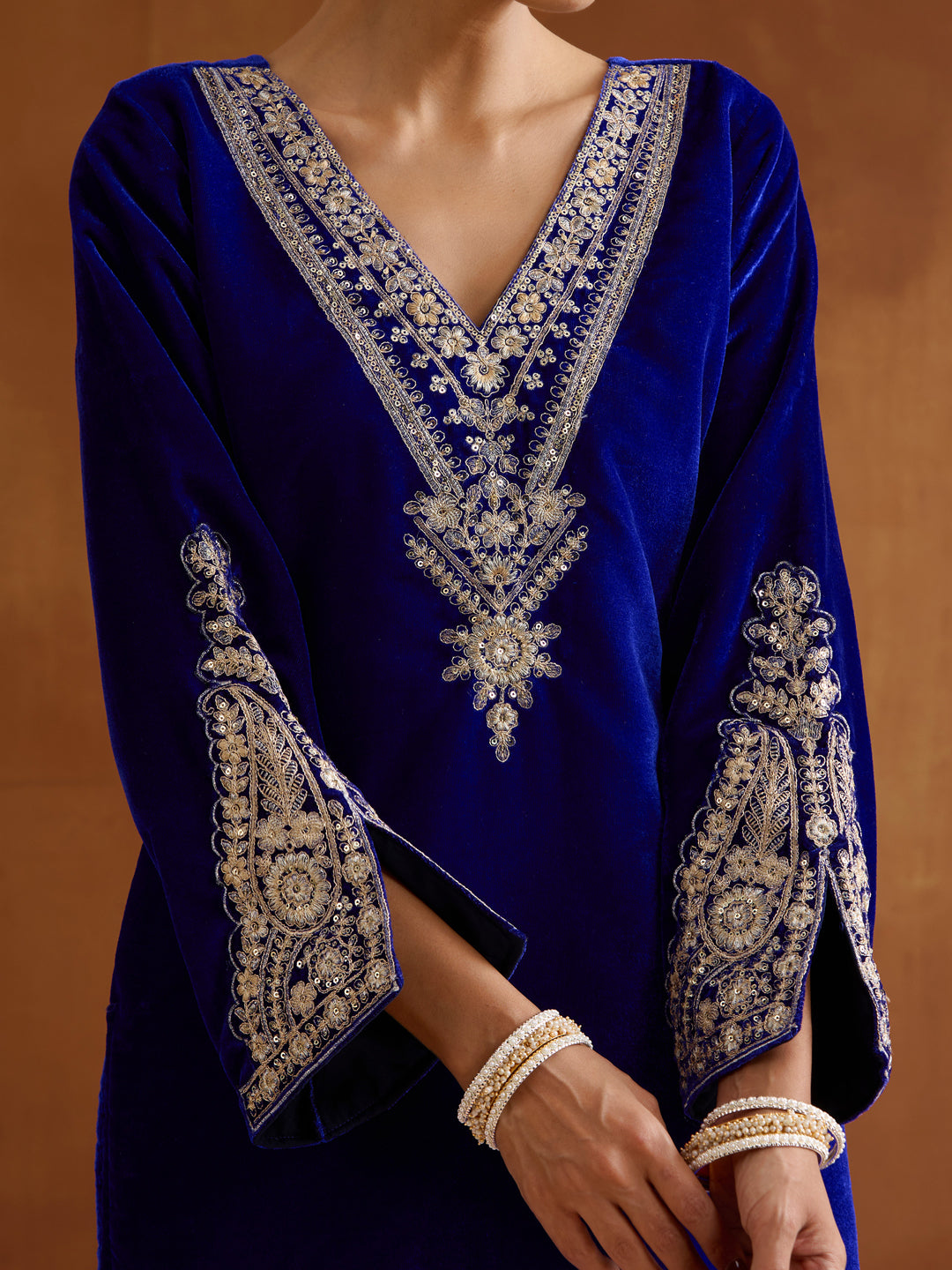 Rich Blue Velvet Embroidered Straight Kurta Set With Straight Bottom