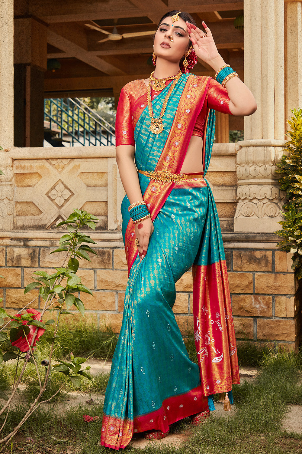 Karagiri Blue Kanjiveram Silk Saree With Blouse Piece