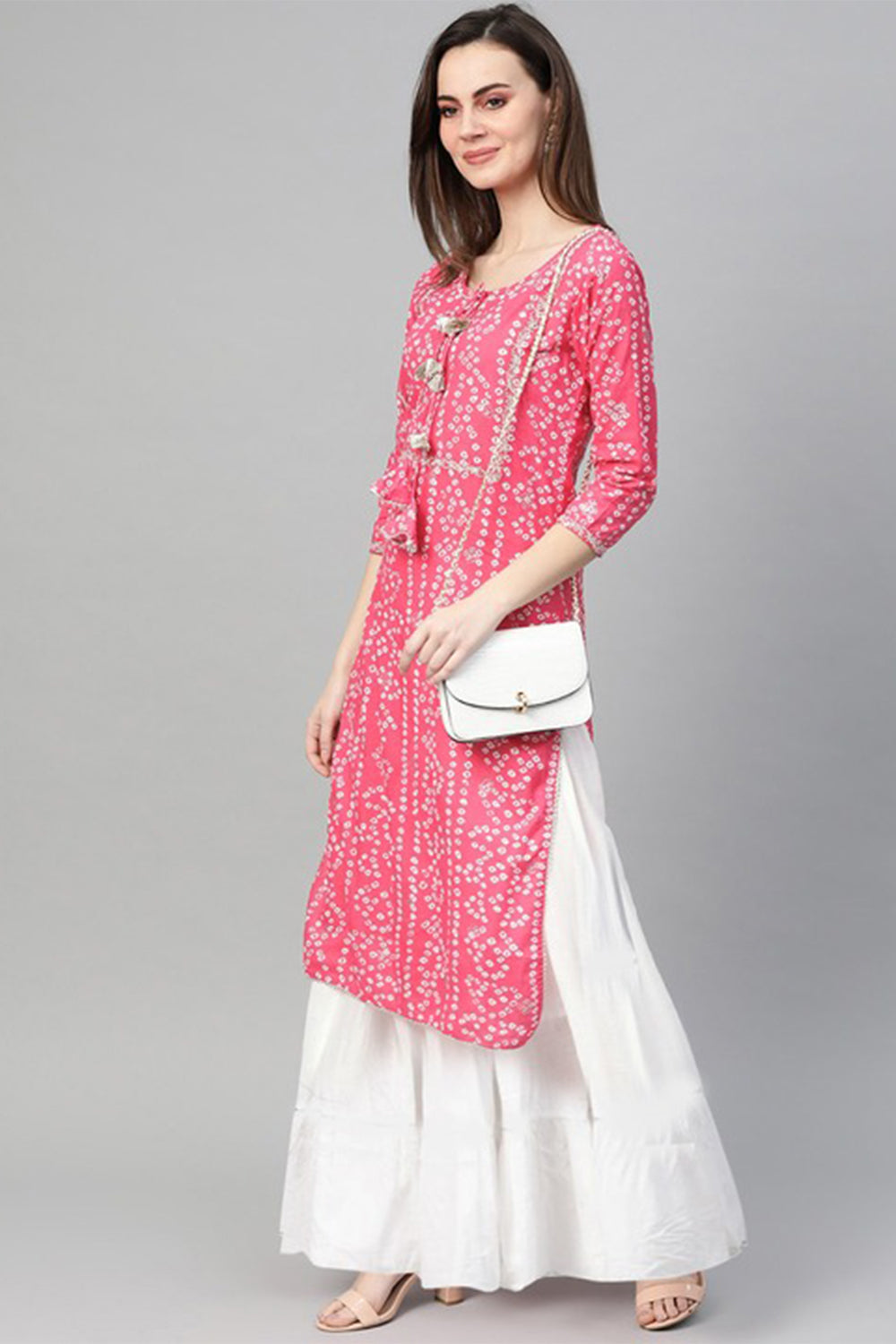 Ishin Women Pink Printed Straight Kurta