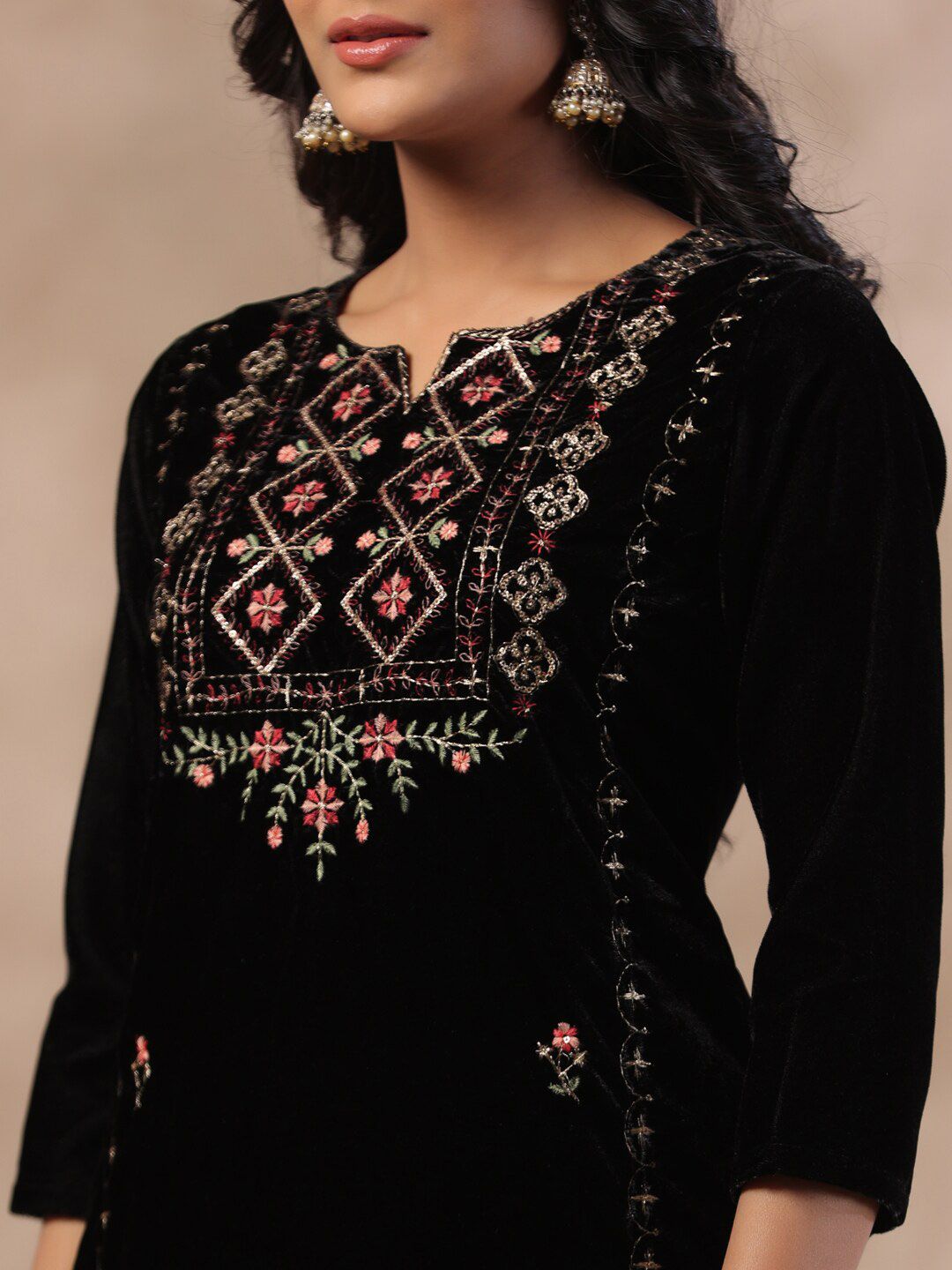 Black Velvet Floral Zari Embroidered Kurta Set with Sheer Voile Butta Dupatta