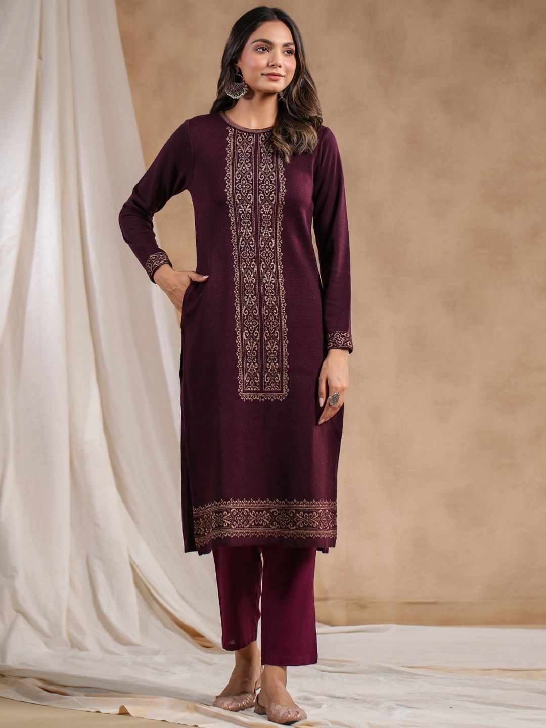 Warm Mauve Acrylic Ethnic Motif Printed Kurta Set with Jacquard Knitted Design and Straight Bottom