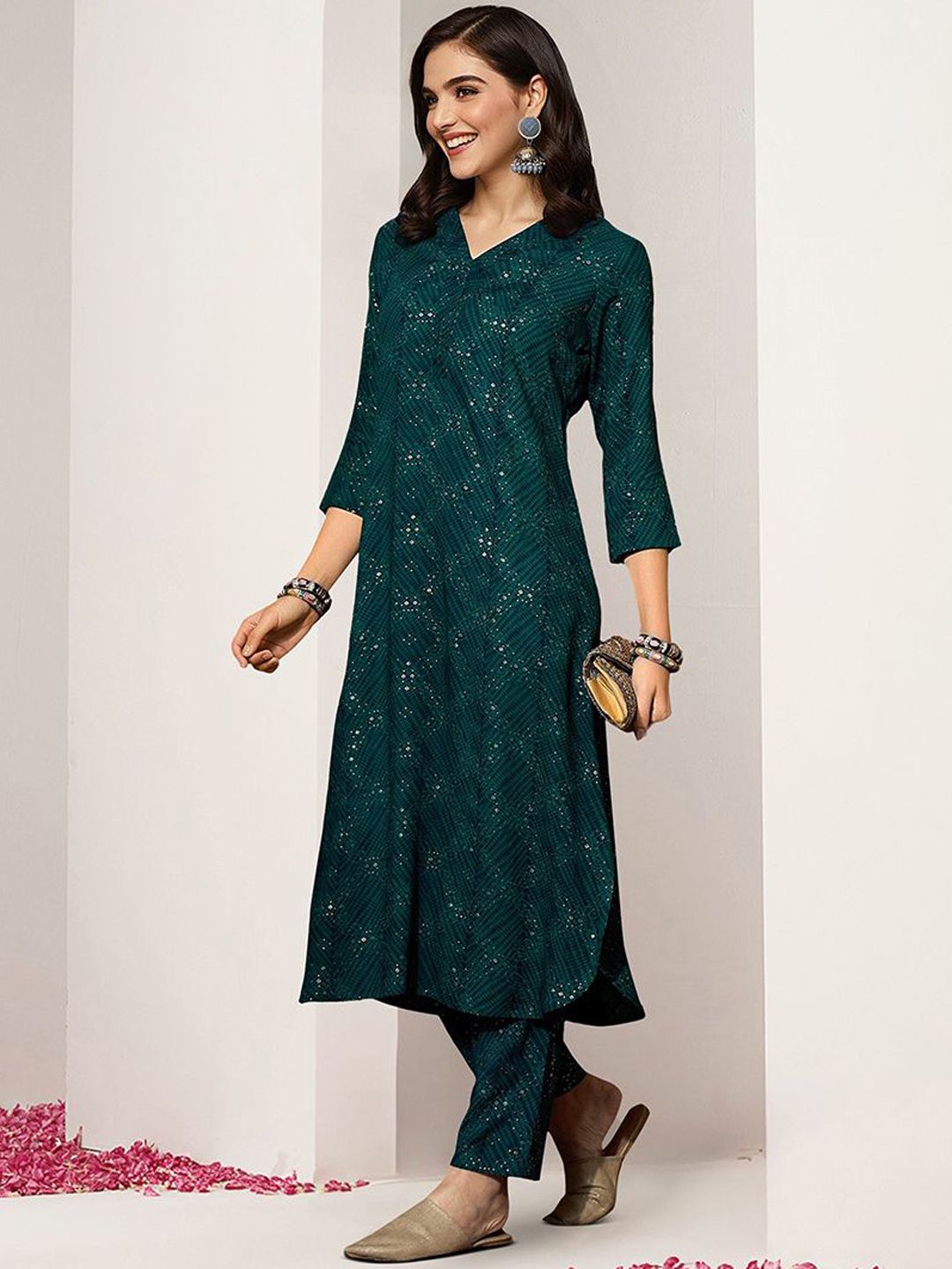 Ishin Women Green Rayon 2Pcs Kurta Set