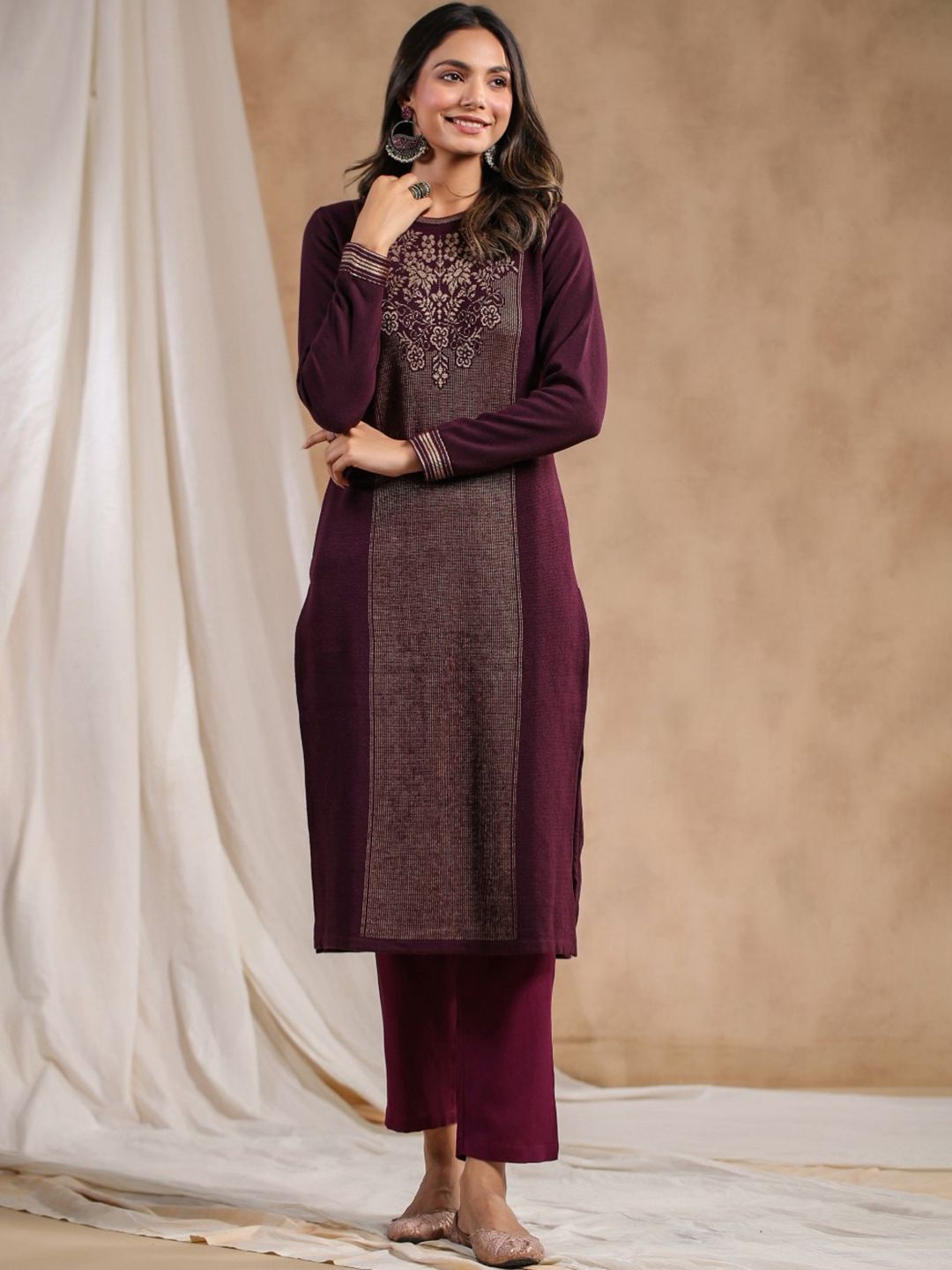 Warm Mauve Acrylic Floral Motif Printed Kurta Set with Jacquard Knitted Design