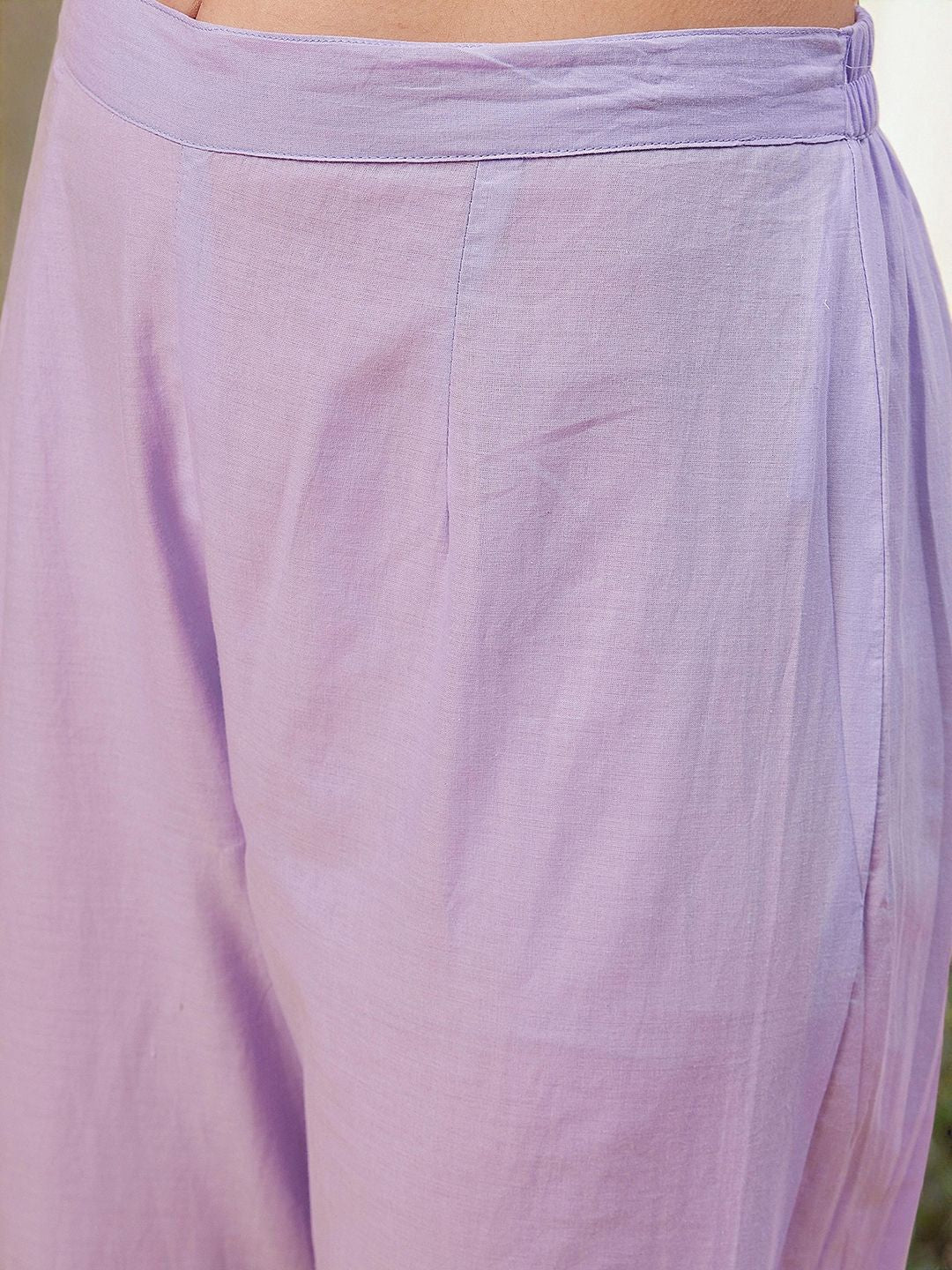 Comfy Lilac Cotton Embroidered Straight Fit Kurta Set With Straight Bottom