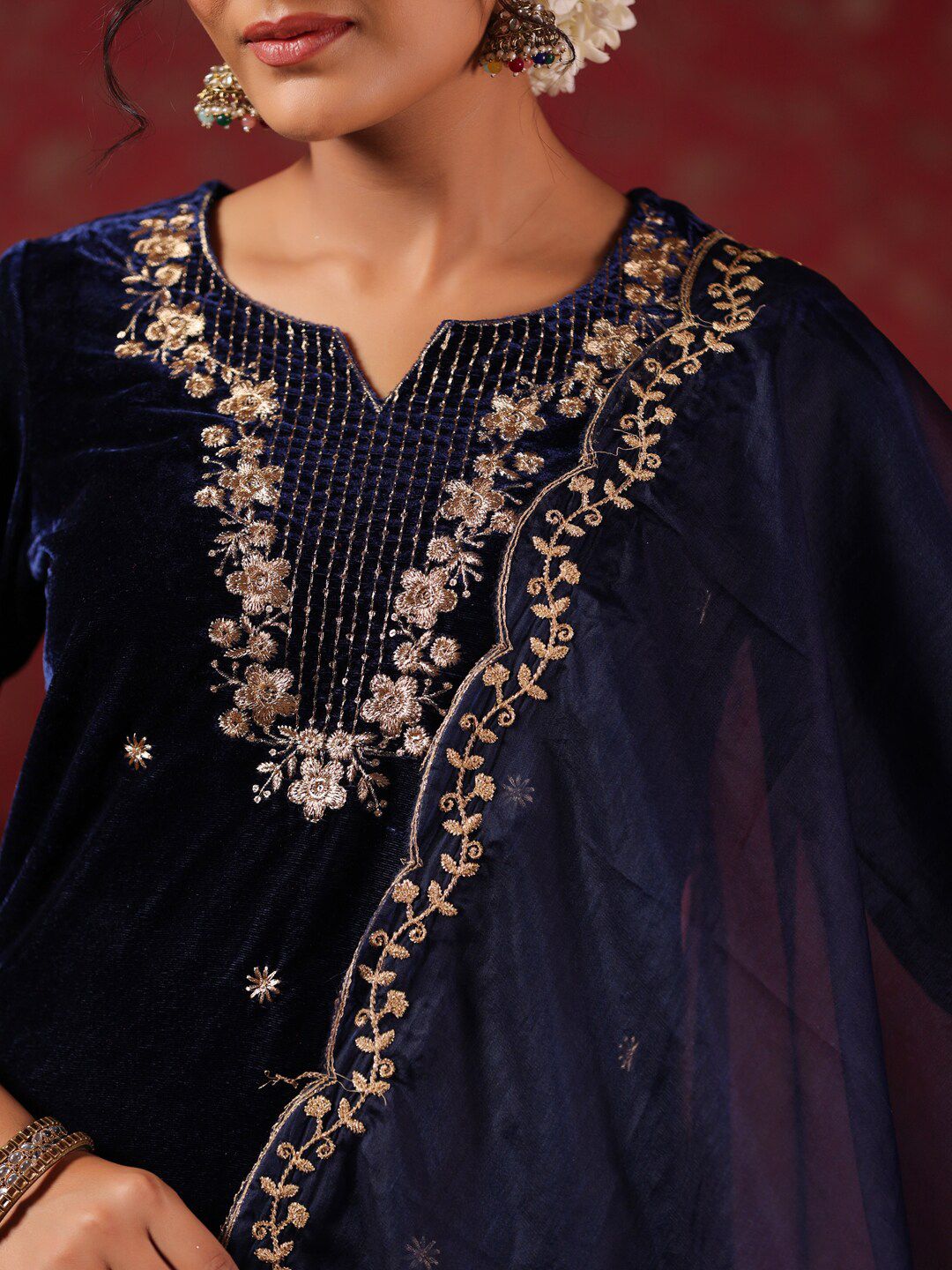 Navy Blue Velvet Zari Embroidered Kurta with Straight Bottom and Sheer Scalloped Lace Dupatta