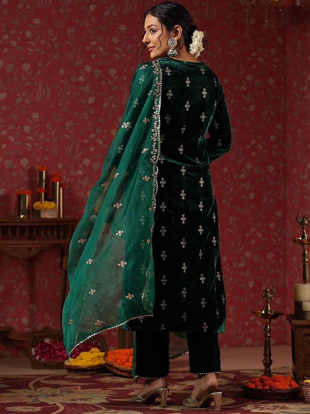 Rich Green Velvet Zari Embroidered Kurta Set with Sheer Voile Butta Dupatta