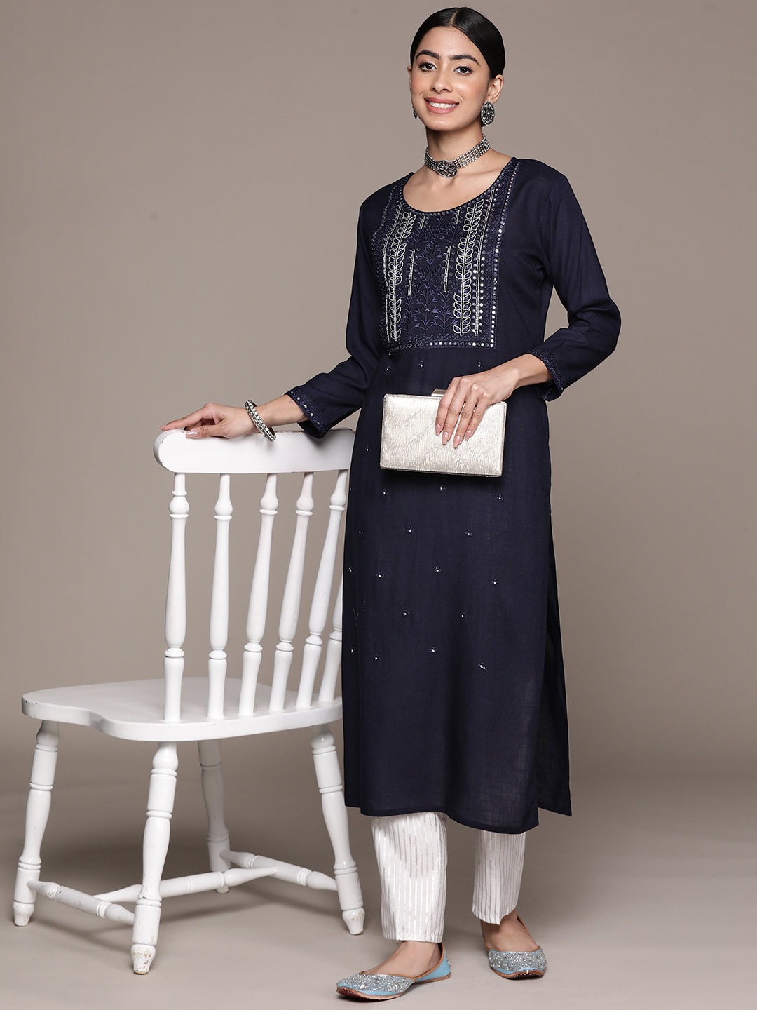 Ishin Women's Navy Blue Embellished Straight Kurta