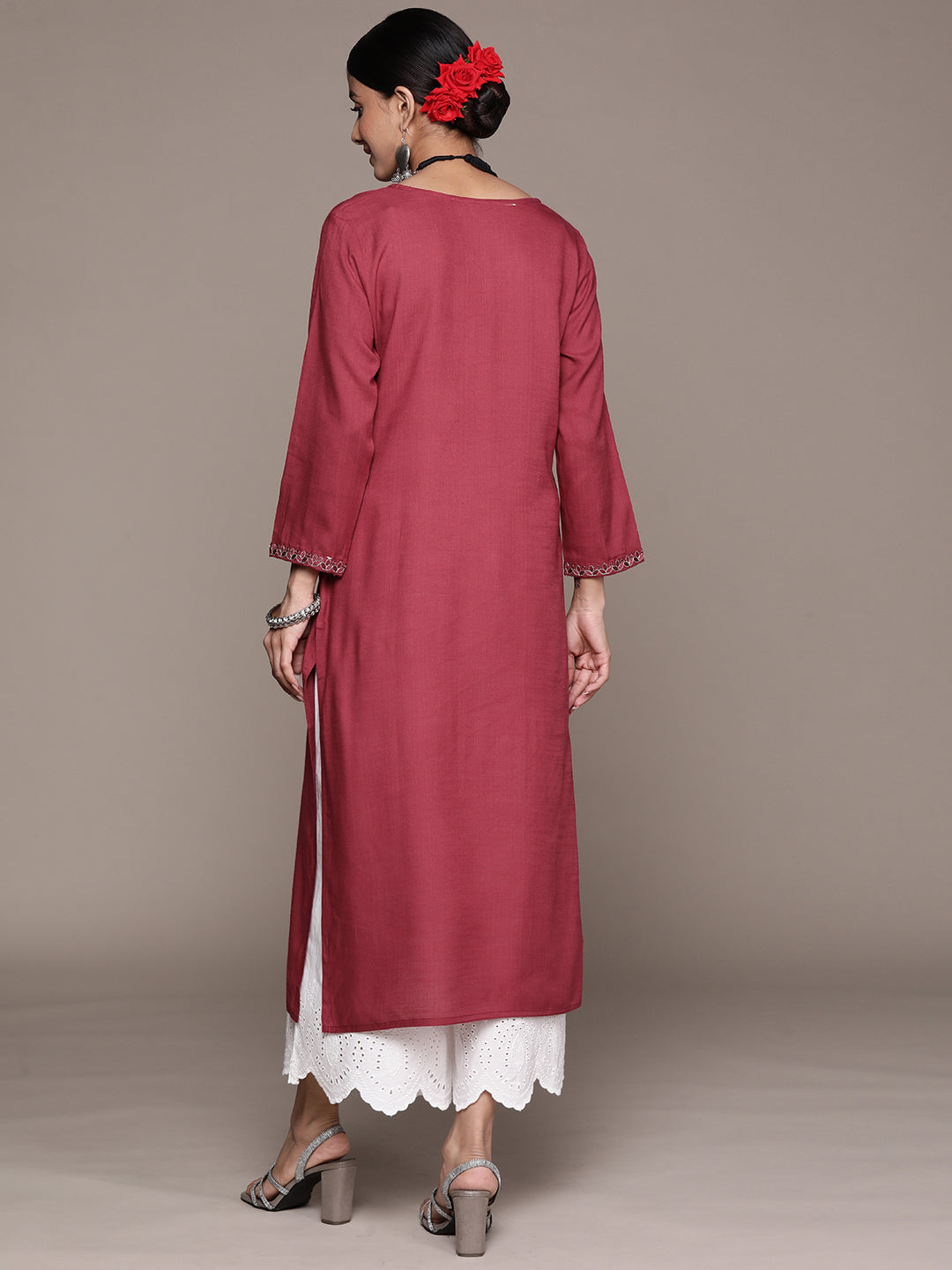 Ishin Women's Maroon Embellished Straight Kurta