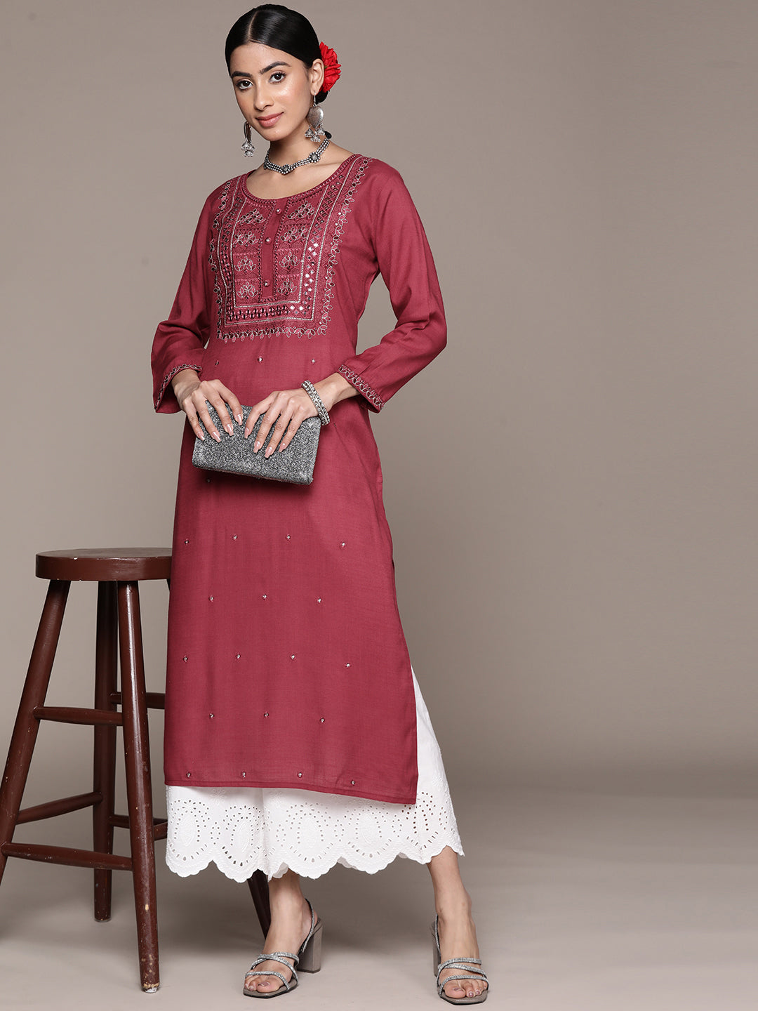 Ishin Women's Maroon Embellished Straight Kurta