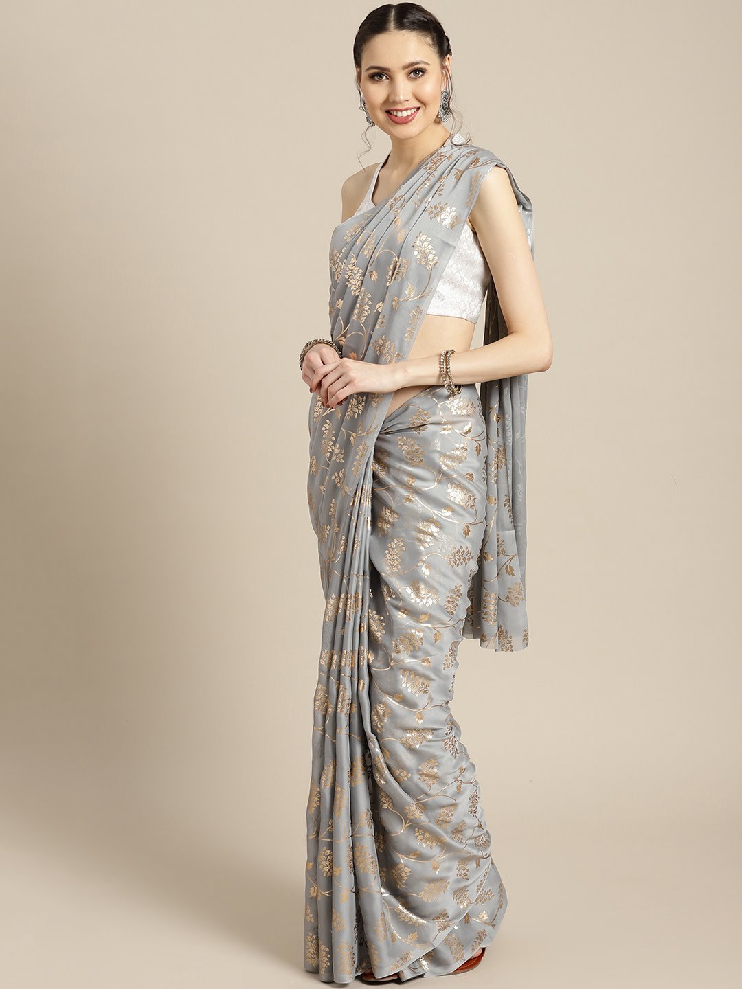 Ishin Poly Georgette Grey Foil Printed Women's Saree