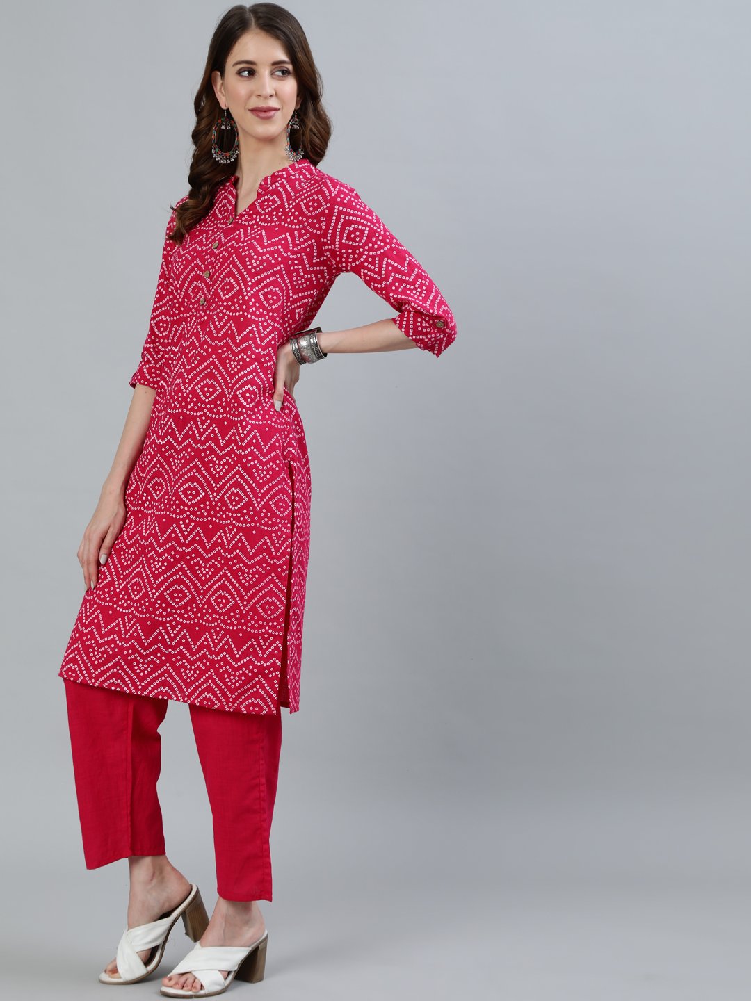 Ishin Women's Pink Bandhani Straight Kurta With Trouser