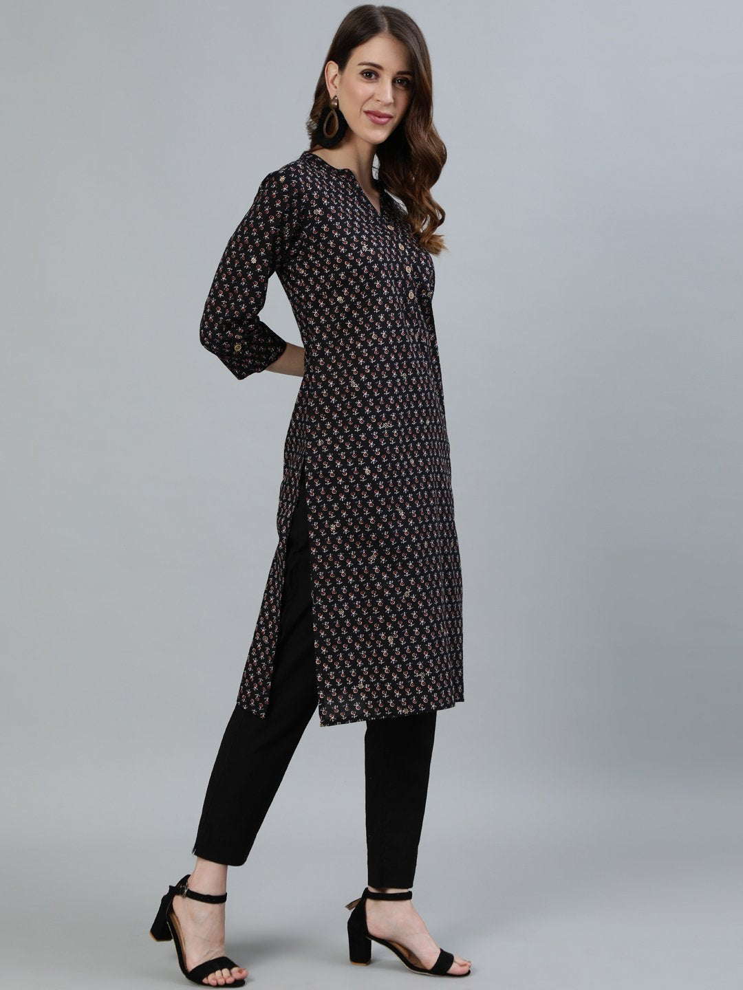 Ishin Women's Black Printed Straight Kurta With Trouser