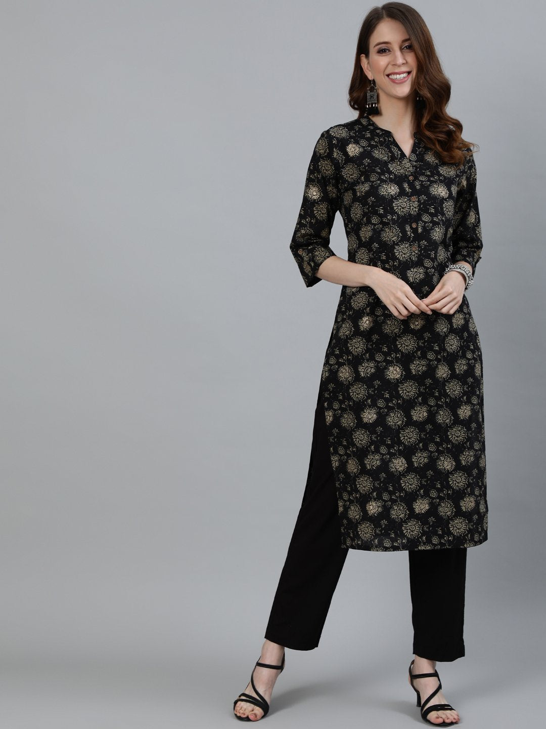 Ishin Women's Black Floral Printed Straight Kurta With Trouser