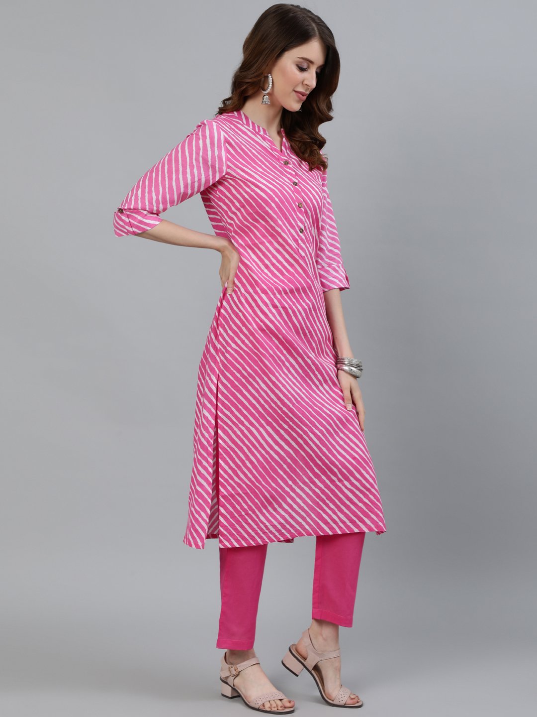 Ishin Women's Pink Leheriya Straight Kurta With Trouser