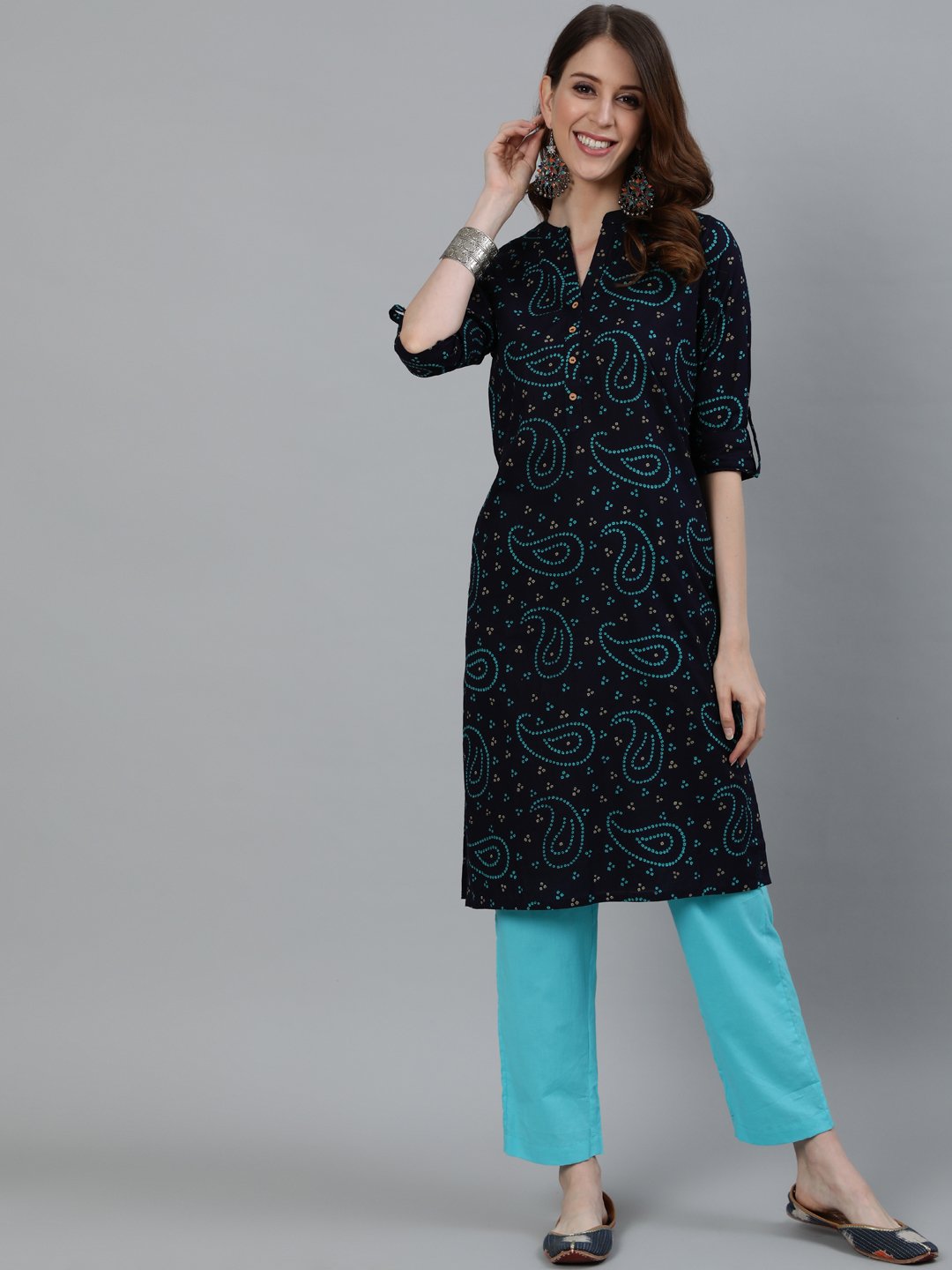 Ishin Women's Navy Blue Bandhani Printed Straight Kurta With Trouser