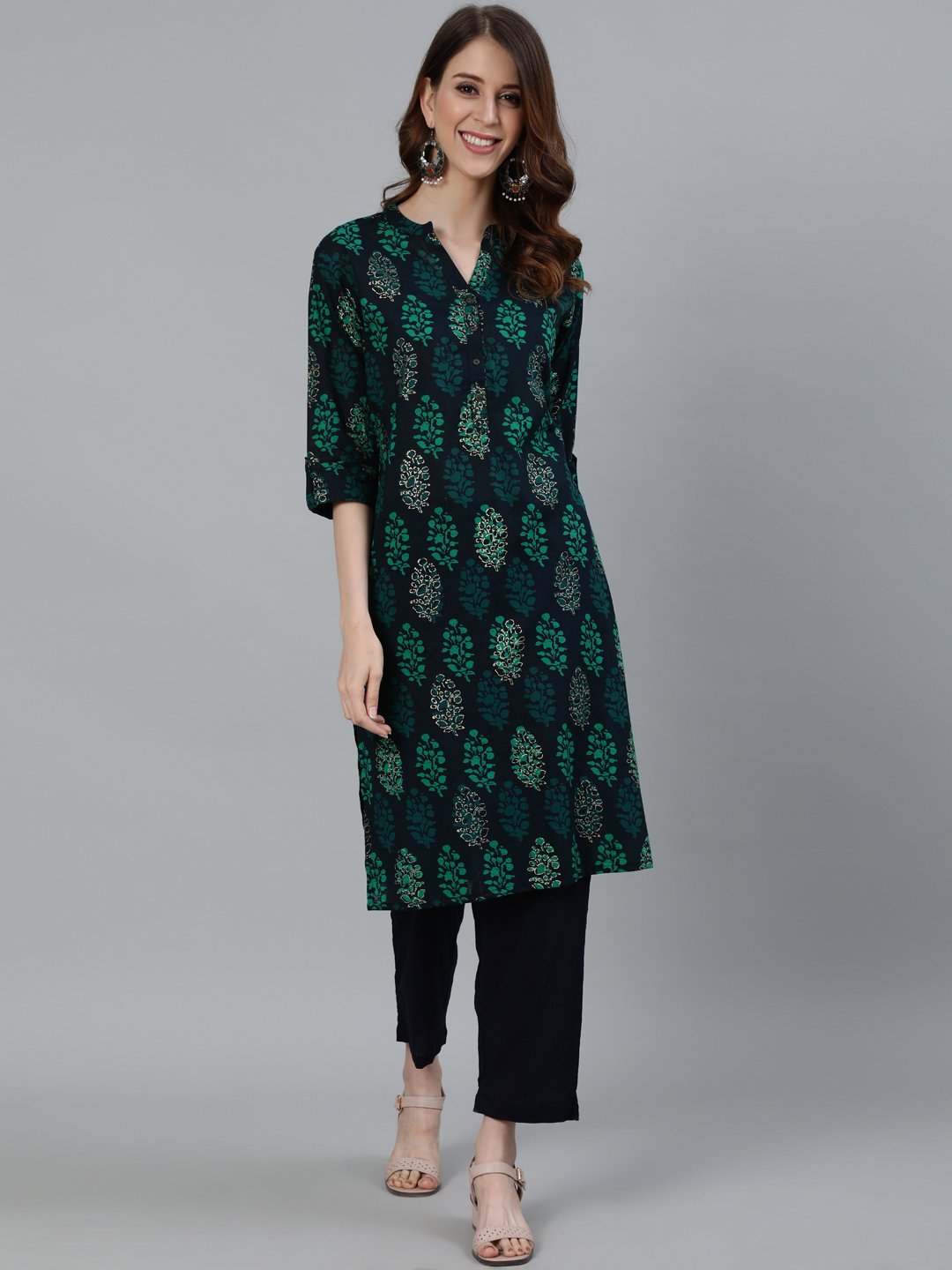 Ishin Women's Navy Blue Block Printed Straight Kurta With Trouser