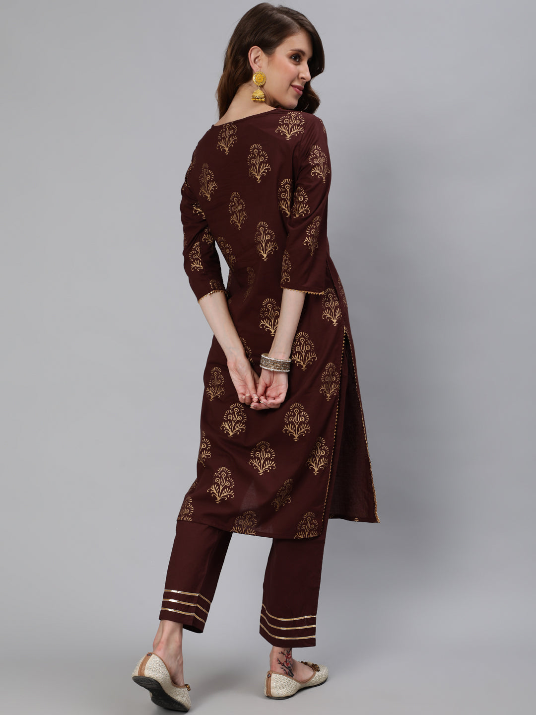 Ishin Women's Brown Embroidered Straight Kurta With Trouser