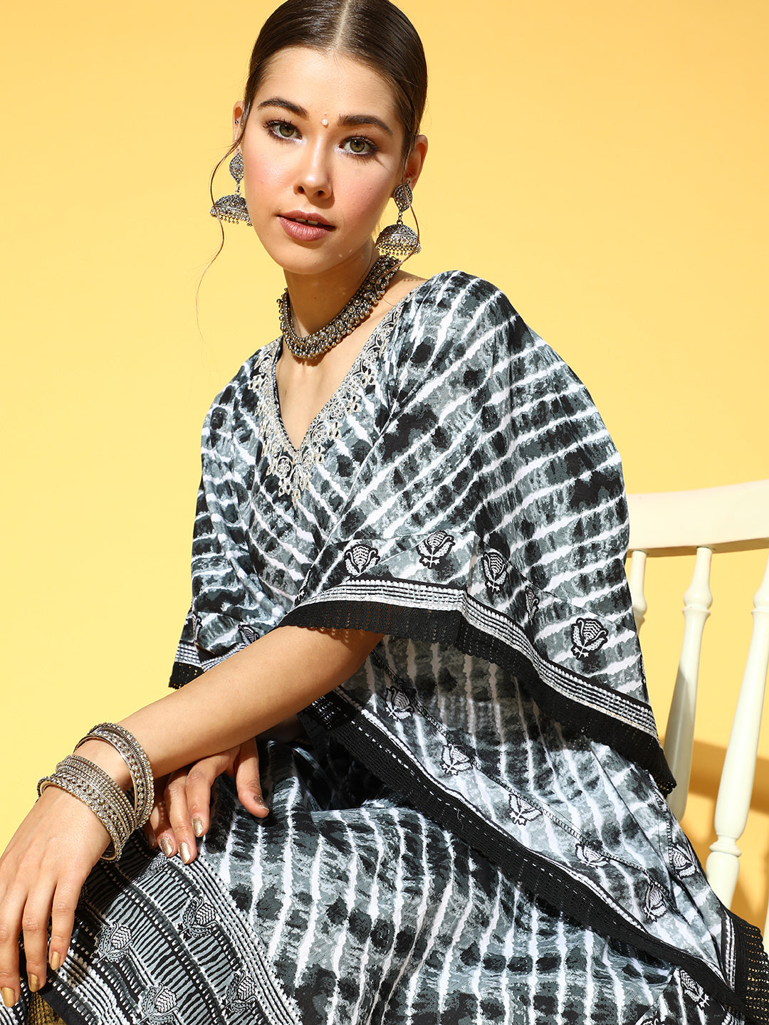 Ishin Women's Cotton Grey & Black Embroidered Kaftan Kurta Trouser Set