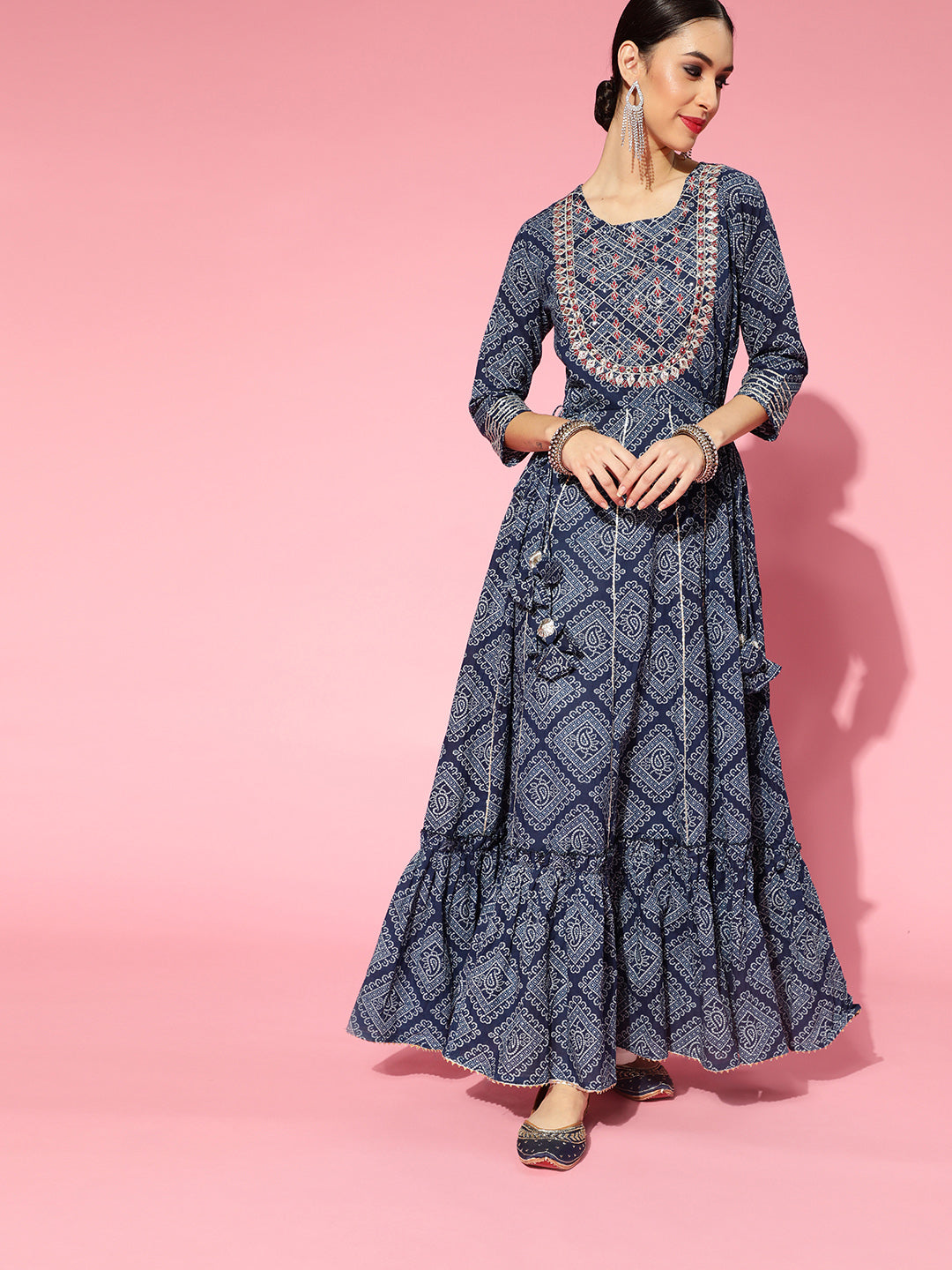 Ishin Women's Cotton Blend Blue Embroidered Anarkali Bandhani Kurta