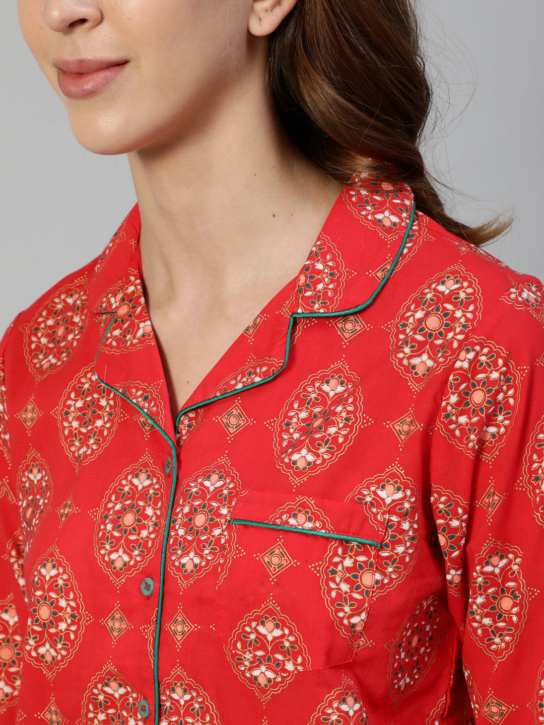 Ishin Women's Cotton Red Printed Night Suit