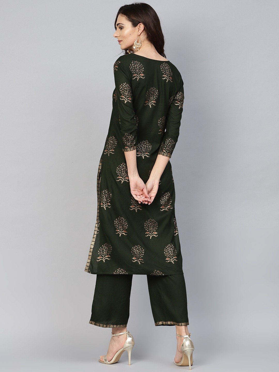 Ishin Women's Rayon Green Foil Printed Straight Kurta Palazzo Set